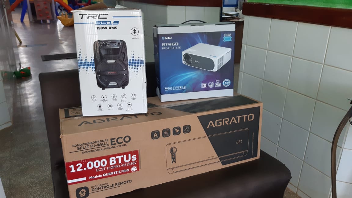 Mais equipamentos para as escolas